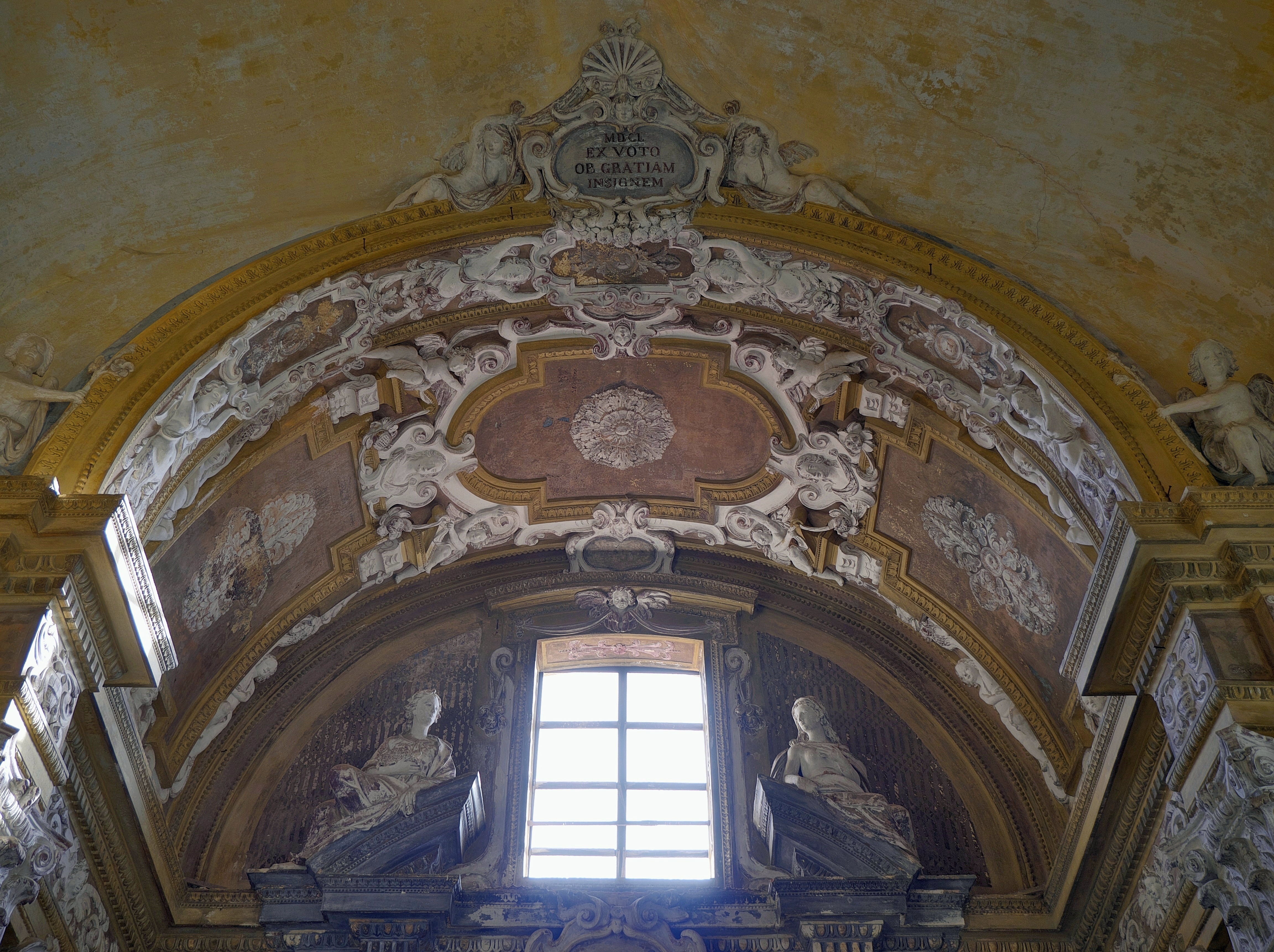 Masserano (Biella) - Volta della cappella di Sant'Antonio da Padova nella Chiesa di San Teonesto
